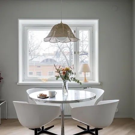 Unique 50s Style Suite, Autohalli Kuopio